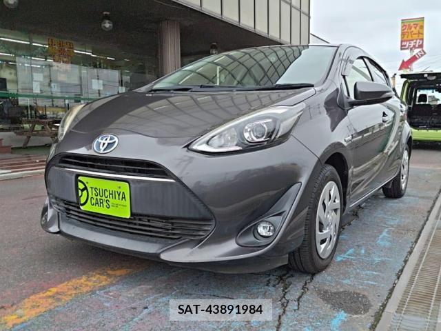 Toyota AQUA 2018-02 8657974-0