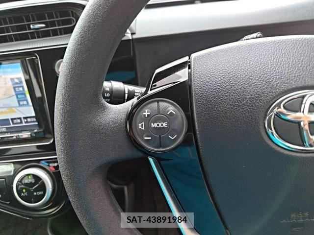 Toyota AQUA 2018-02 8657974-14