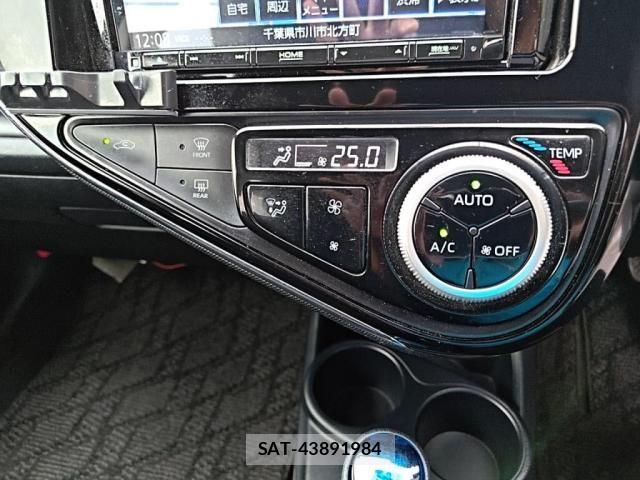 Toyota AQUA 2018-02 8657974-16