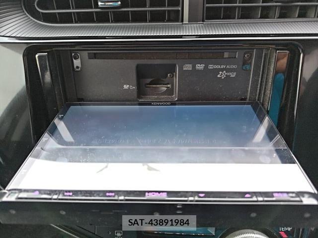 Toyota AQUA 2018-02 8657974-22