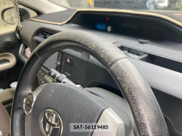 Toyota AQUA 2013-10 8665808-16