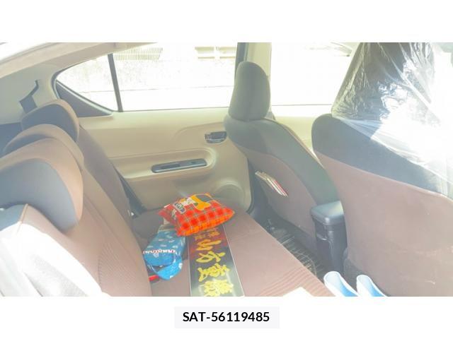 Toyota AQUA 2013-10 8665808-25