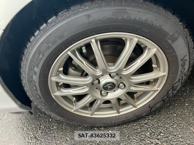 Toyota AQUA 2012-11 8657994-3