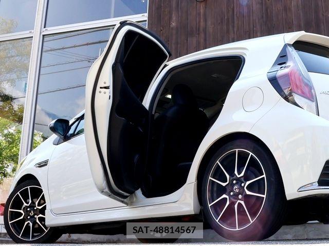 Toyota AQUA 2017-01 8657972-12