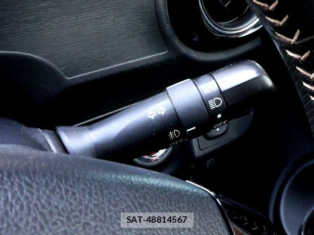 Toyota AQUA 2017-01 8657972-20