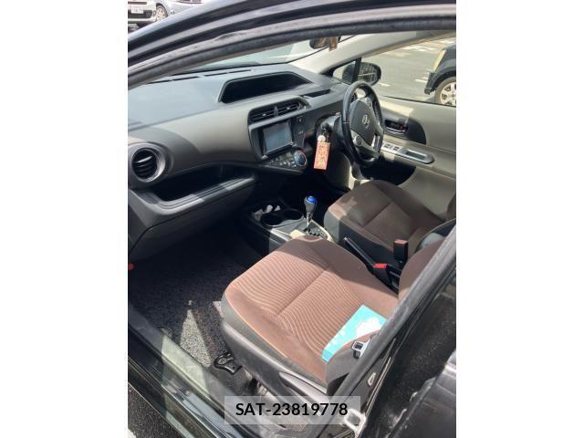 Toyota AQUA 2013-04 8658015-10