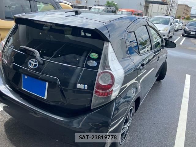Toyota AQUA 2013-04 8658015-2