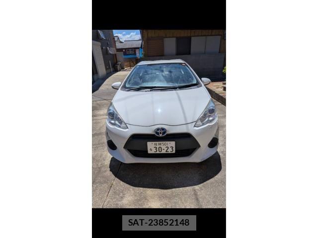 Toyota AQUA 2015-11 8658016-0