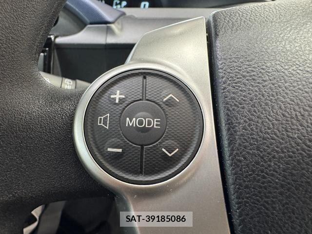 Toyota AQUA 2016-06 8665794-12
