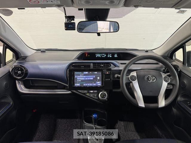 Toyota AQUA 2016-06 8665794-1