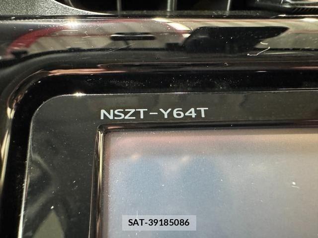 Toyota AQUA 2016-06 8665794-22