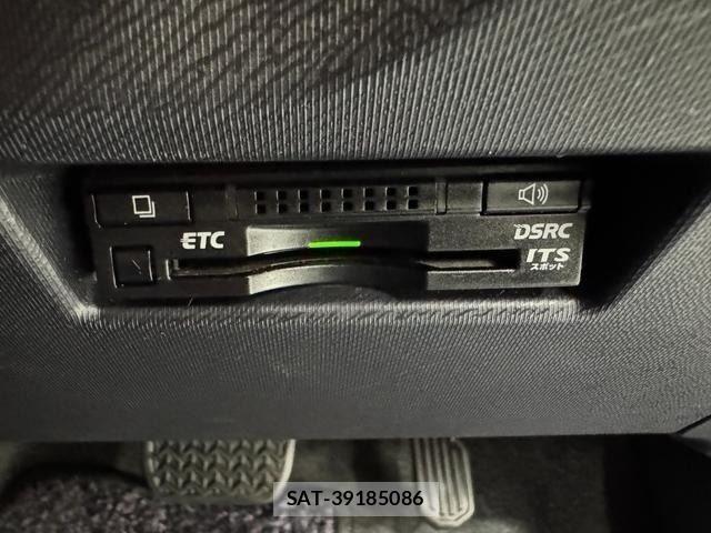 Toyota AQUA 2016-06 8665794-23