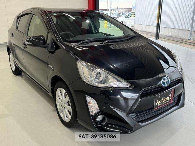 Toyota AQUA 2016-06 8665794-6