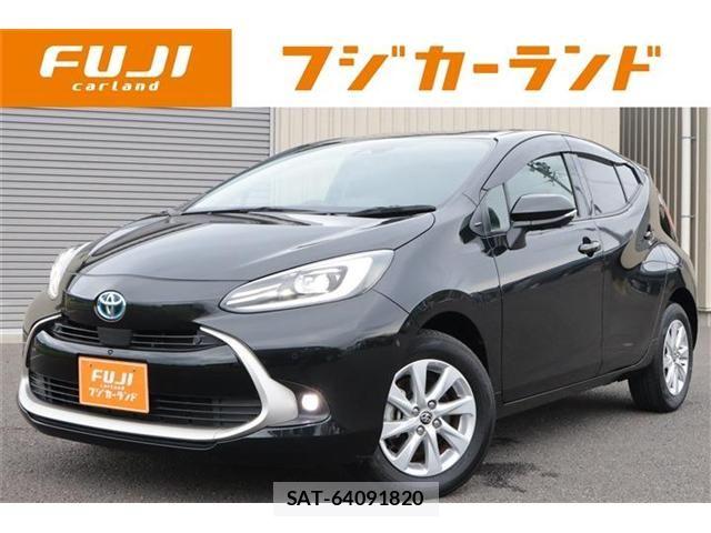 Toyota AQUA 2023-06 8657965-0