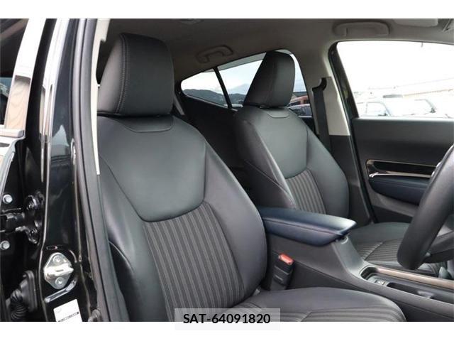Toyota AQUA 2023-06 8657965-9