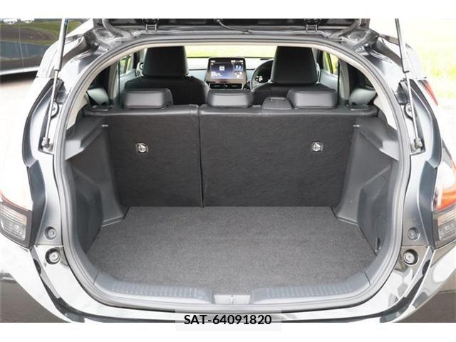 Toyota AQUA 2023-06 8657965-11
