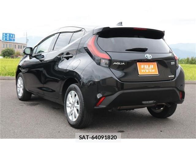 Toyota AQUA 2023-06 8657965-18