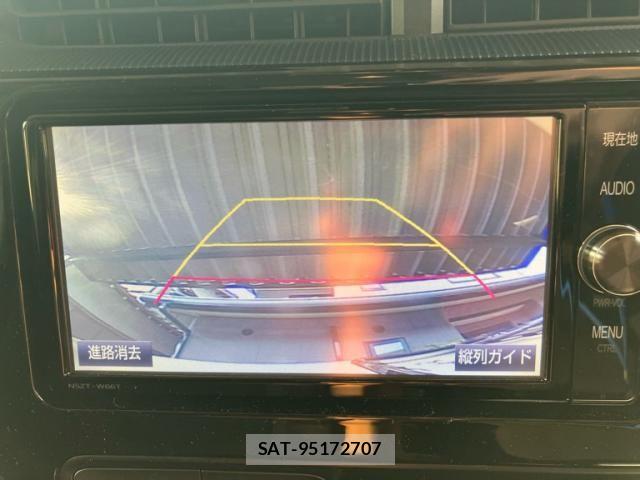 Toyota AQUA 2017-10 8658001-14