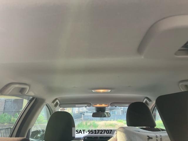 Toyota AQUA 2017-10 8658001-19