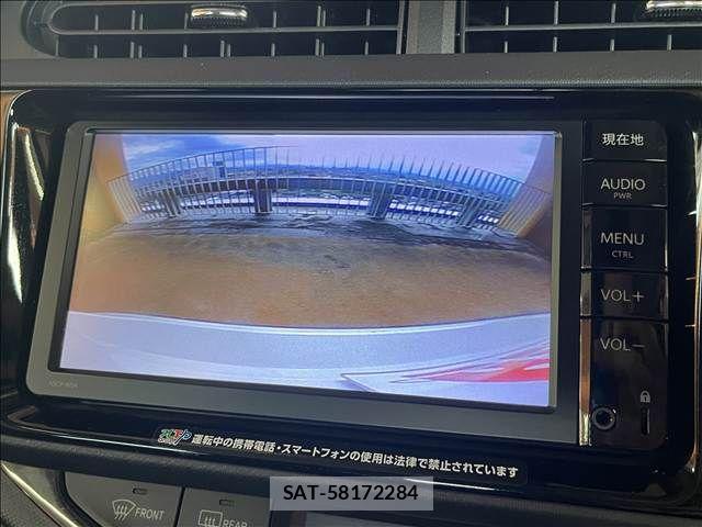 Toyota AQUA 2016-05 8657980-18