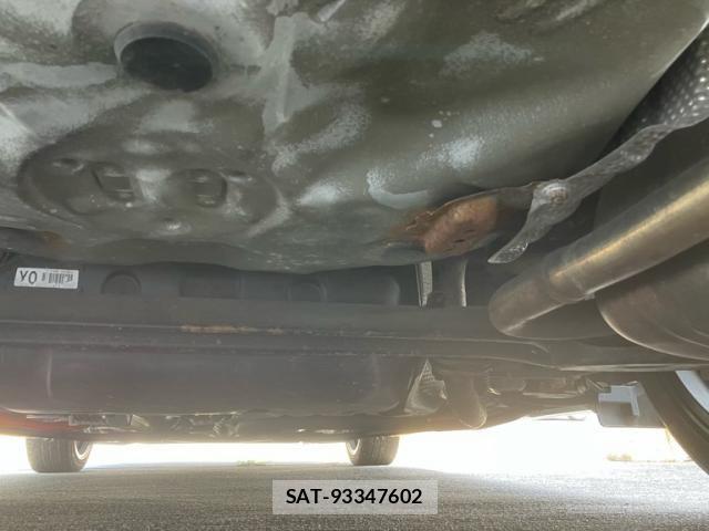 Toyota AQUA 2014-06 8665803-7