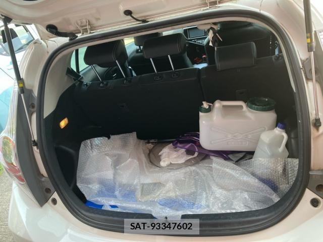 Toyota AQUA 2014-06 8665803-8