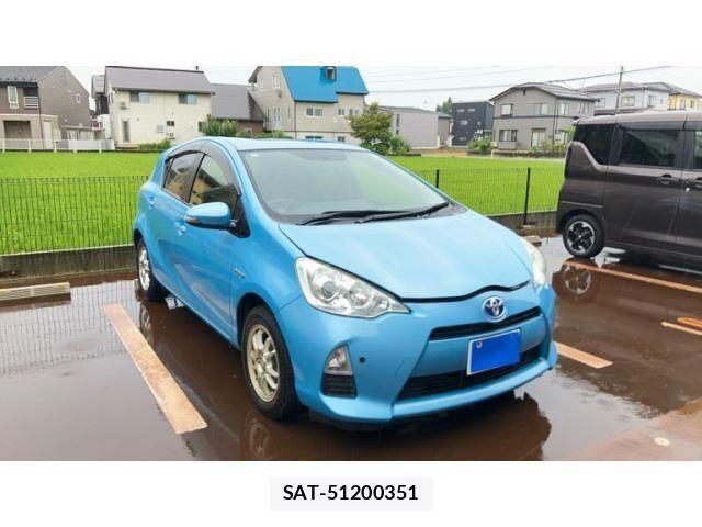 Toyota AQUA 2014-10 8658026-0