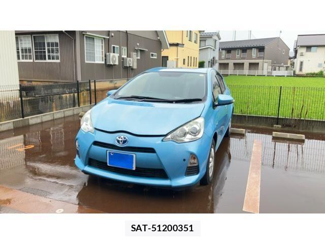 Toyota AQUA 2014-10 8658026-1