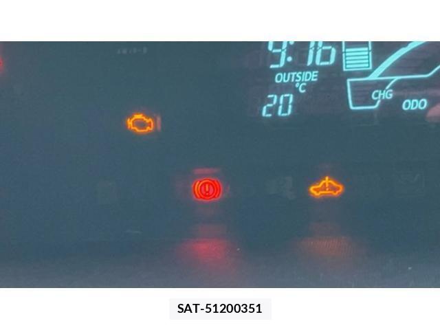 Toyota AQUA 2014-10 8658026-20