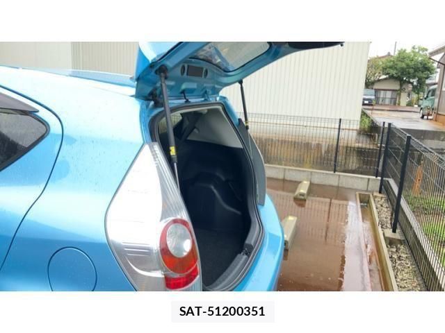 Toyota AQUA 2014-10 8658026-8