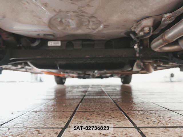 Toyota AQUA 2019-05 8657975-15