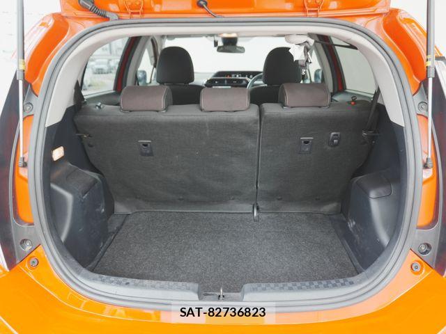 Toyota AQUA 2019-05 8657975-26