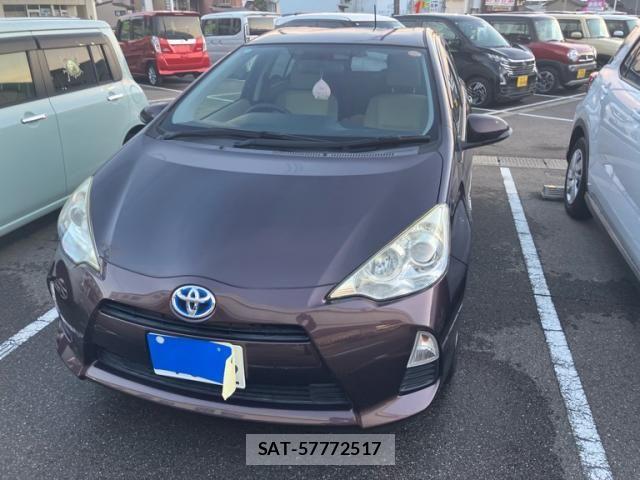 Toyota AQUA 2014-04 8658011-0