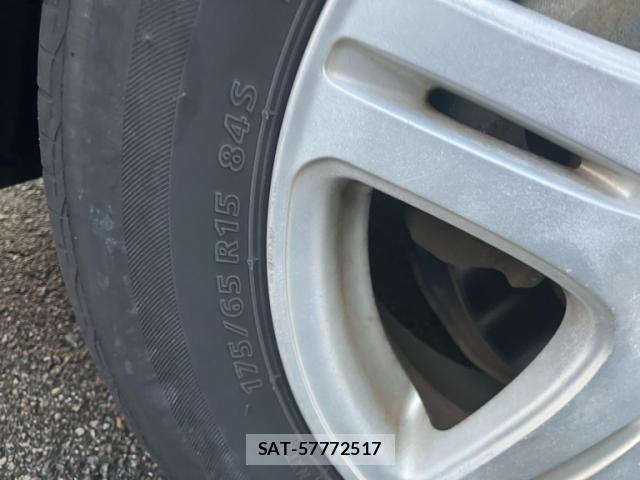 Toyota AQUA 2014-04 8658011-9