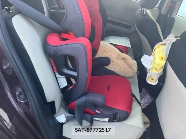 Toyota AQUA 2014-04 8658011-12