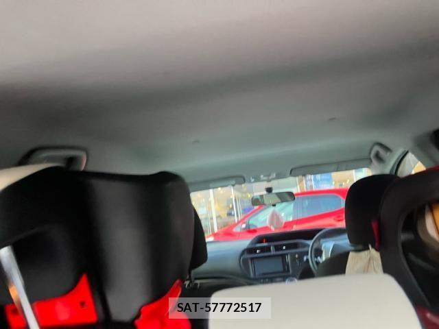 Toyota AQUA 2014-04 8658011-14