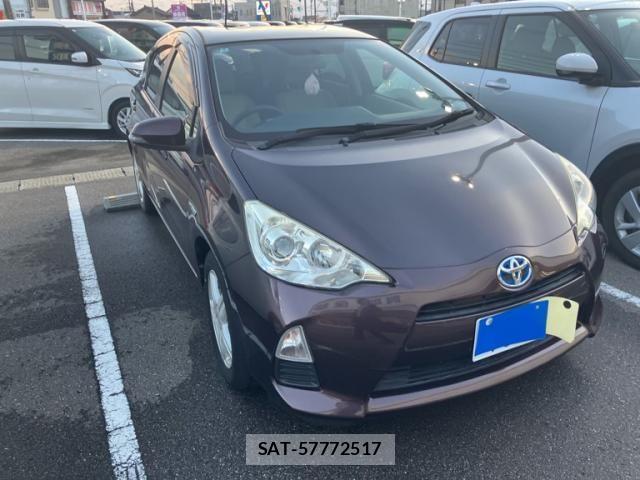 Toyota AQUA 2014-04 8658011-1
