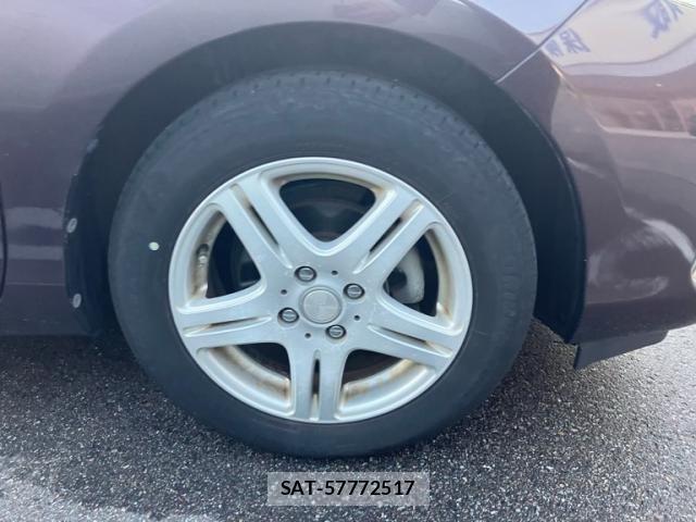 Toyota AQUA 2014-04 8658011-4