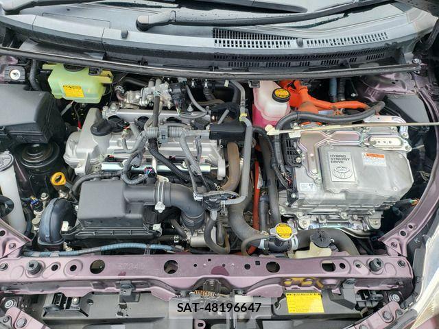 Toyota AQUA 2014-05 8657984-18