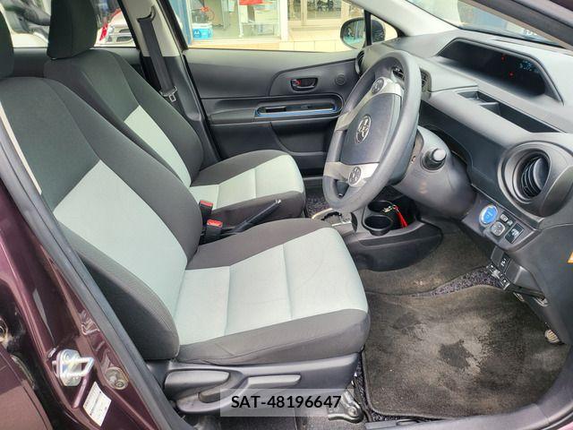 Toyota AQUA 2014-05 8657984-3