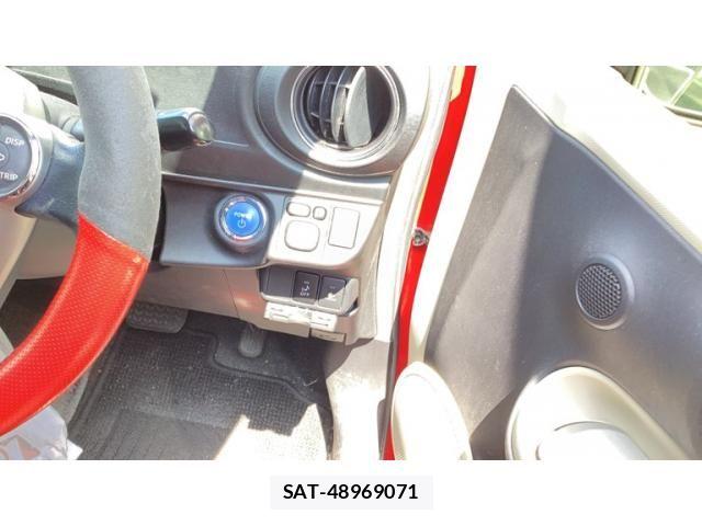Toyota AQUA 2012-10 8665807-10