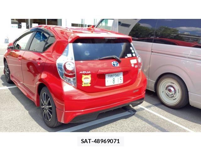 Toyota AQUA 2012-10 8665807-1
