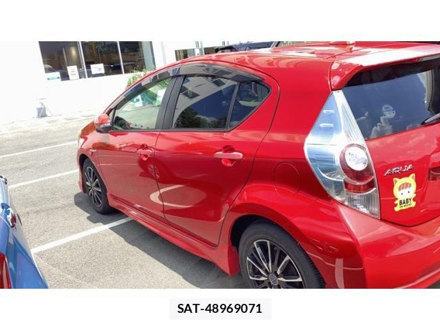 Toyota AQUA 2012-10 8665807-2