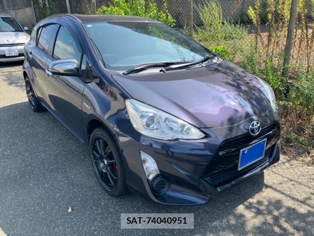 Toyota AQUA 2015-02 8665804-0