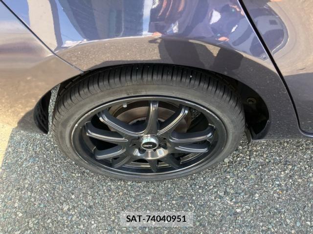 Toyota AQUA 2015-02 8665804-3