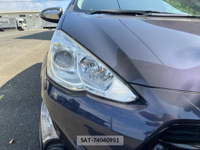 Toyota AQUA 2015-02 8665804-5