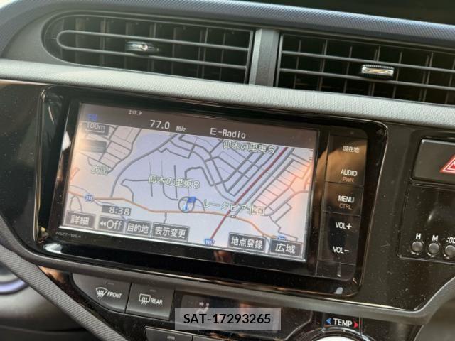 Toyota AQUA 2015-06 8658021-11