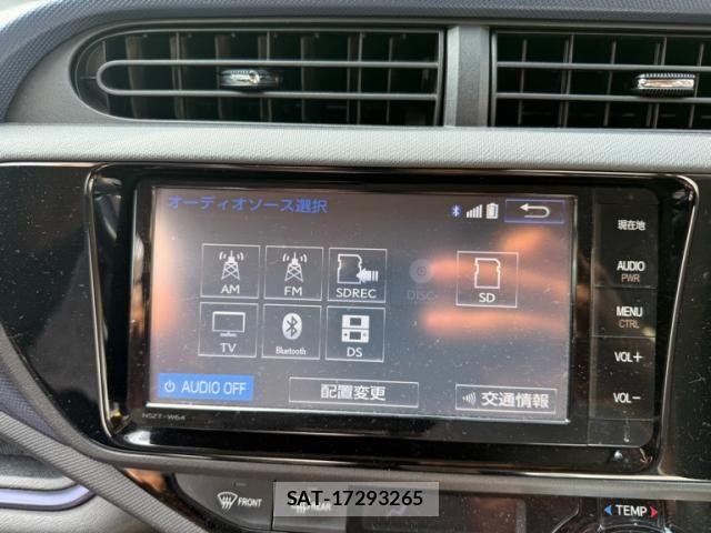 Toyota AQUA 2015-06 8658021-13