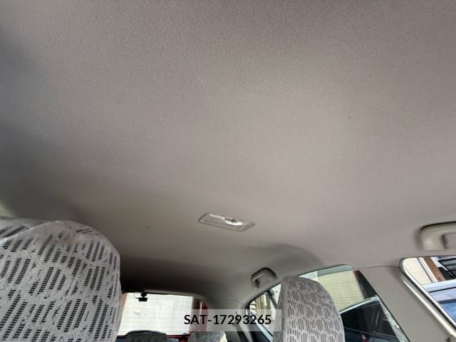 Toyota AQUA 2015-06 8658021-17