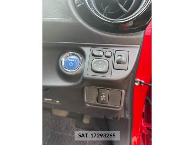 Toyota AQUA 2015-06 8658021-7